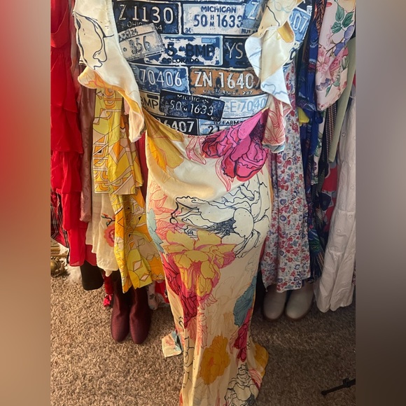 Ruffled Floral Maxi Dress - Picture 5 of 16